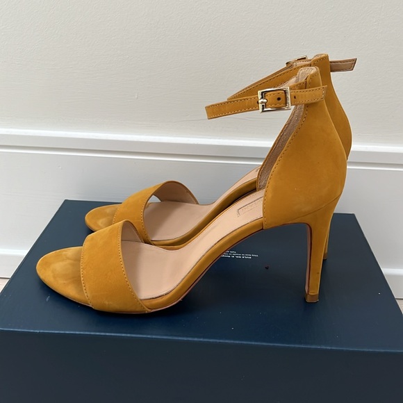 Sandals, mustard color, great with jeans!  Barely used. - Picture 2 of 3